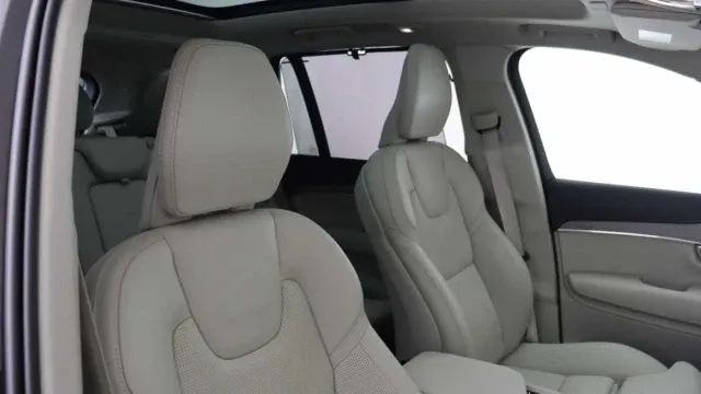 Vehicle Thumbnail 33