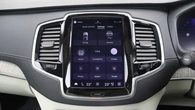 Vehicle Thumbnail 52