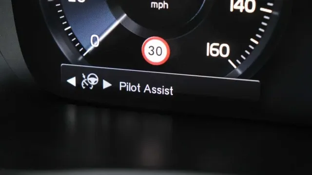 Vehicle Thumbnail 25