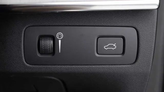 Vehicle Thumbnail 47