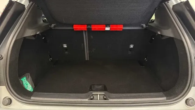 Vehicle Thumbnail 6