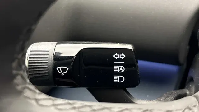 Vehicle Thumbnail 19