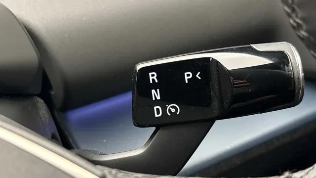Vehicle Thumbnail 20