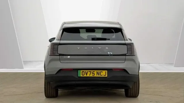 Vehicle Thumbnail 34