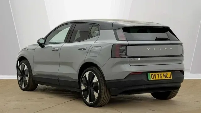 Vehicle Thumbnail 39