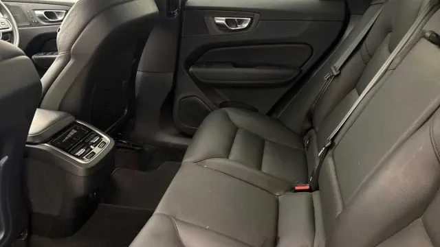 Vehicle Thumbnail 5