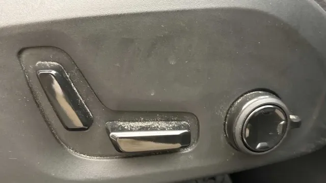 Vehicle Thumbnail 21