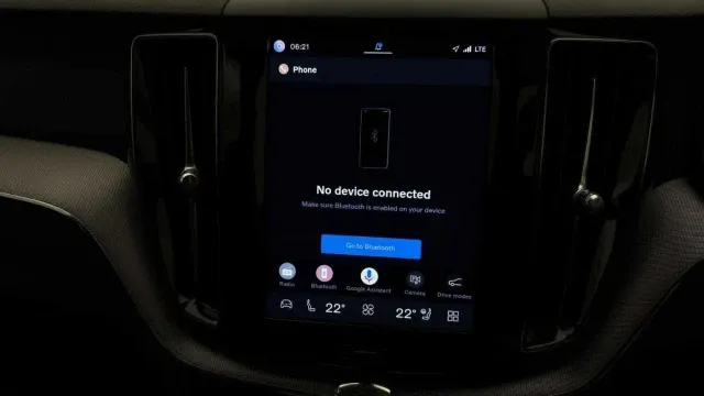 Vehicle Thumbnail 32