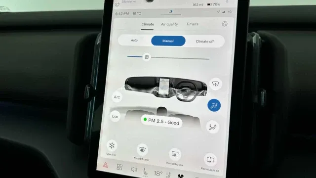 Vehicle Thumbnail 16