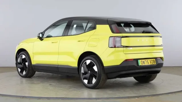 Vehicle Thumbnail 20