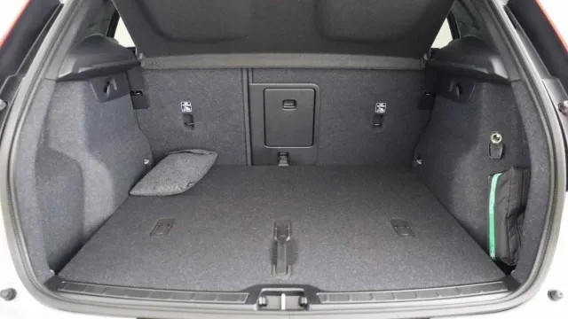 Vehicle Thumbnail 5