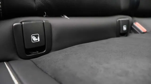 Vehicle Thumbnail 6