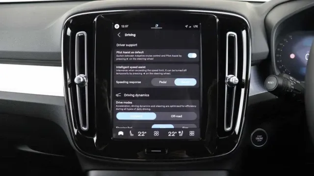 Vehicle Thumbnail 14