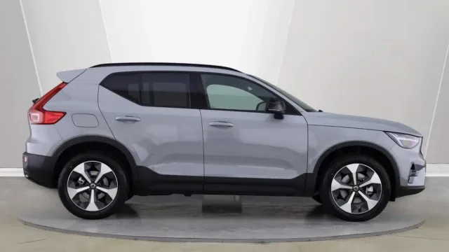 Vehicle Thumbnail 23