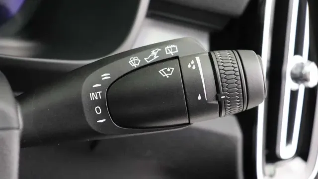 Vehicle Thumbnail 26