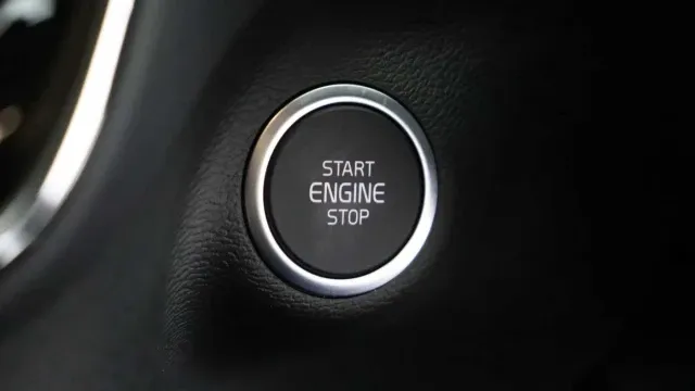 Vehicle Thumbnail 30