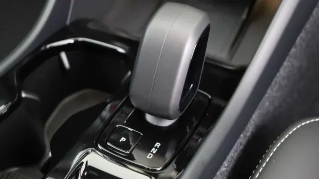 Vehicle Thumbnail 35