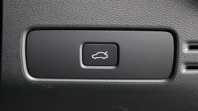 Vehicle Thumbnail 37