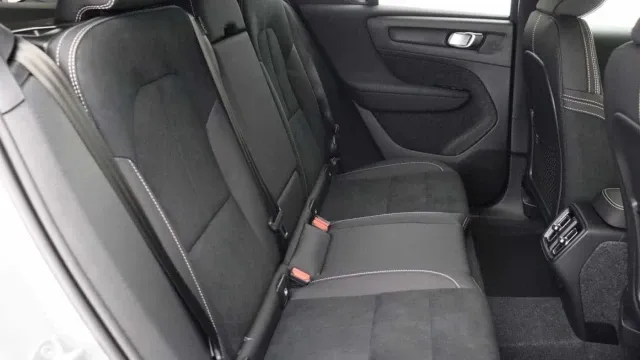 Vehicle Thumbnail 56