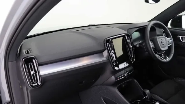 Vehicle Thumbnail 57