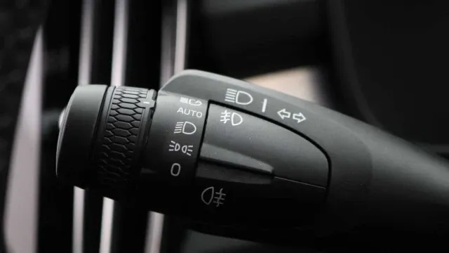 Vehicle Thumbnail 10