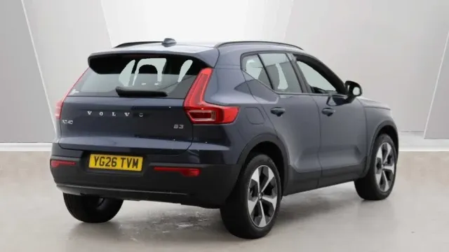 Vehicle Thumbnail 12