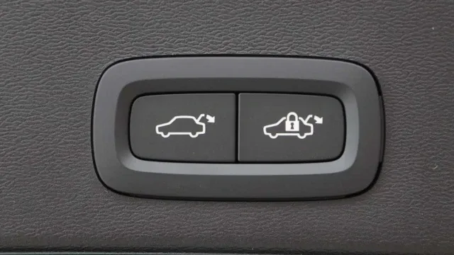 Vehicle Thumbnail 22