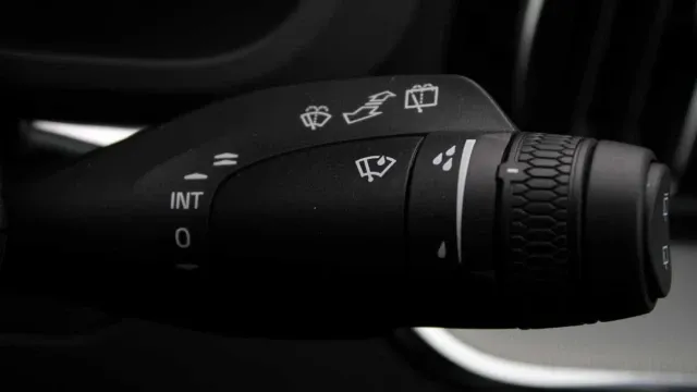 Vehicle Thumbnail 16