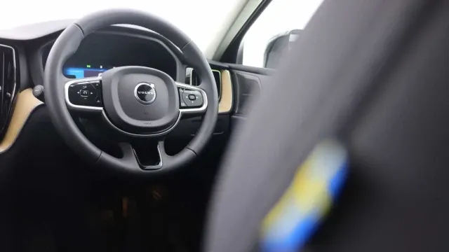 Vehicle Thumbnail 2