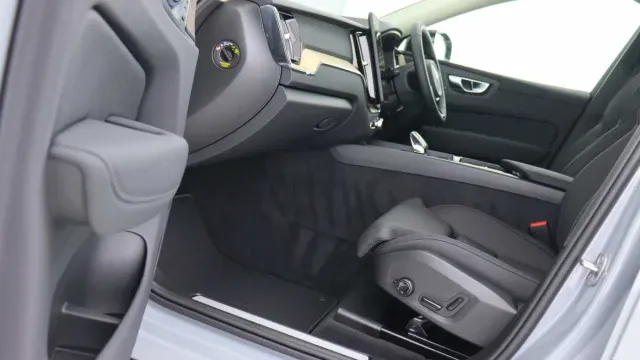 Vehicle Thumbnail 7