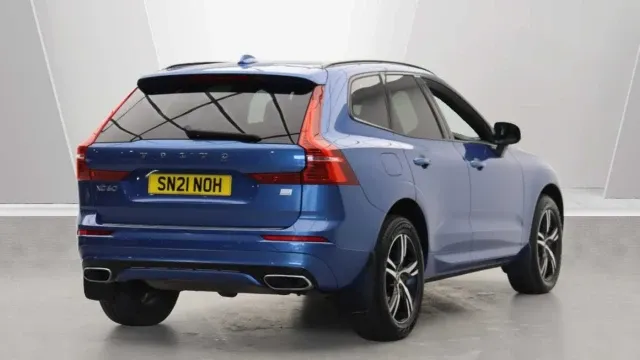 Vehicle Thumbnail 12