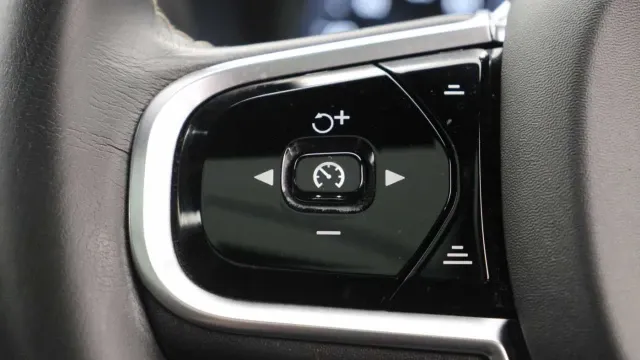 Vehicle Thumbnail 14