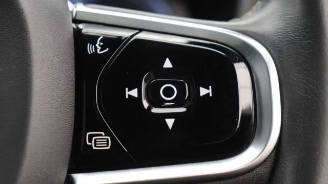 Vehicle Thumbnail 15
