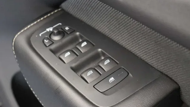Vehicle Thumbnail 17