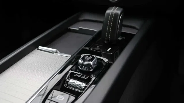 Vehicle Thumbnail 18