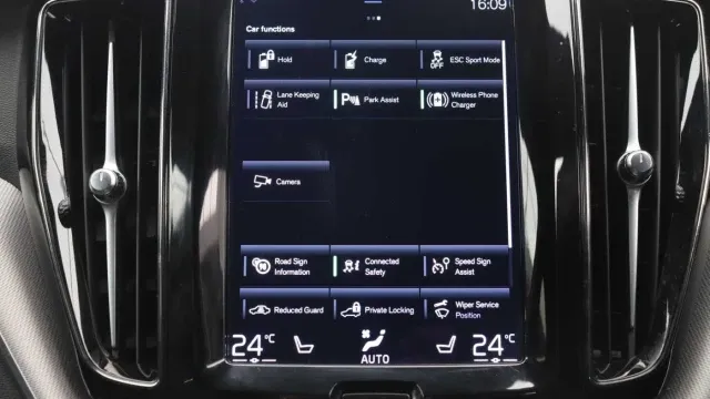 Vehicle Thumbnail 38