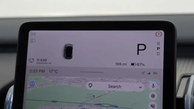 Vehicle Thumbnail 3