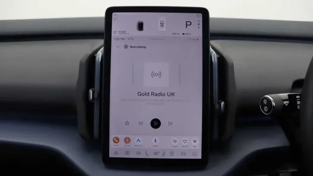 Vehicle Thumbnail 22
