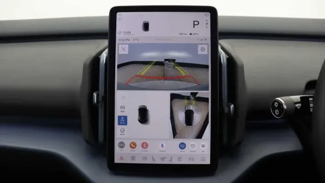 Vehicle Thumbnail 24