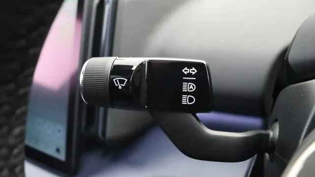 Vehicle Thumbnail 28