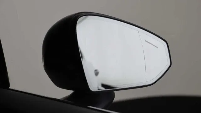 Vehicle Thumbnail 35