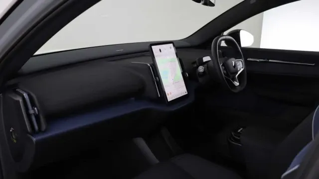 Vehicle Thumbnail 40