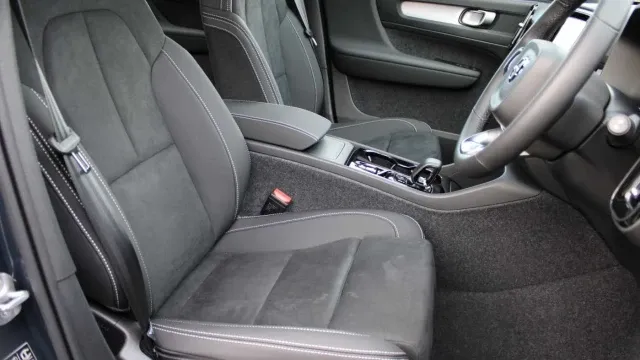 Vehicle Thumbnail 2