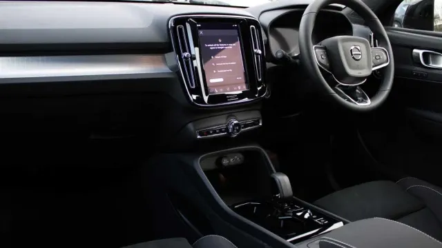 Vehicle Thumbnail 6