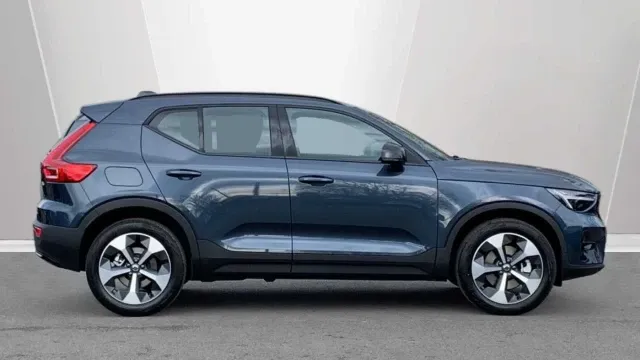 Vehicle Thumbnail 23