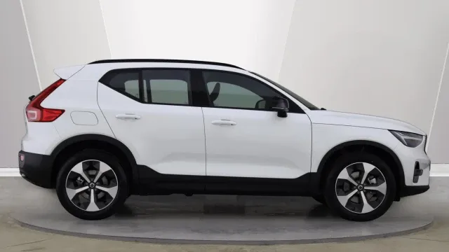 Vehicle Thumbnail 3