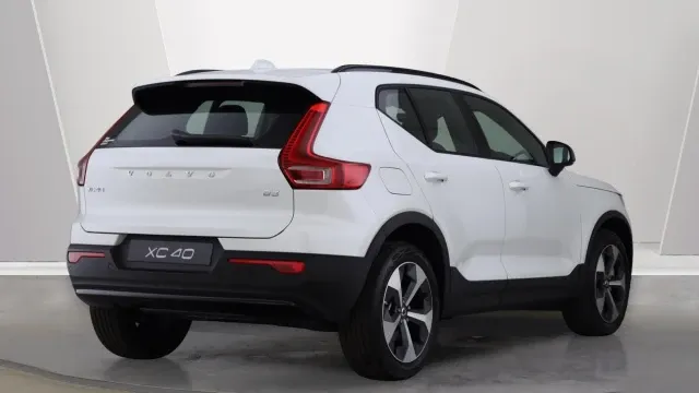 Vehicle Thumbnail 2