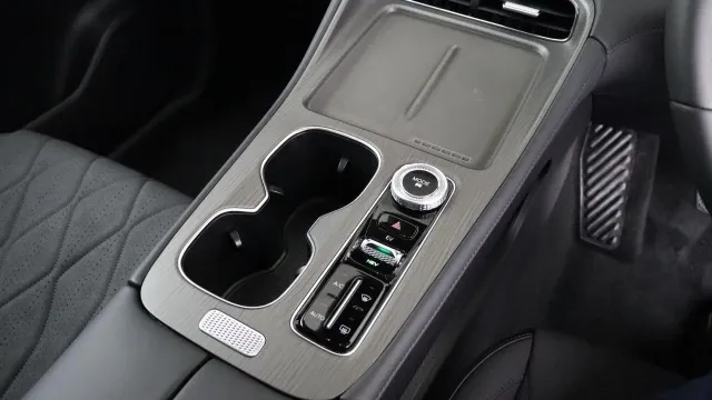 Vehicle Thumbnail 9