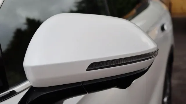 Vehicle Thumbnail 54