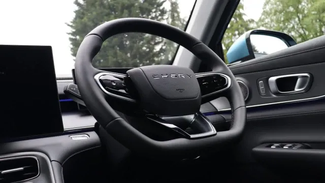 Vehicle Thumbnail 19